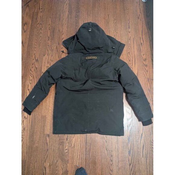 Canada Goose Chateau Mens Black Parka Jacket  in Medium - Picture 3 of 16